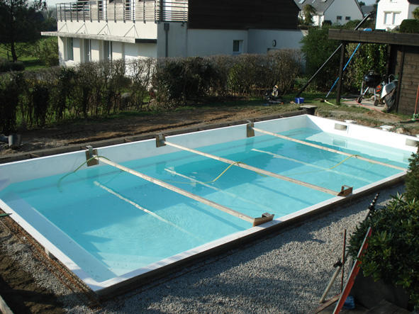 piscine-coque-polyester-sarzeau-56-1.JPG